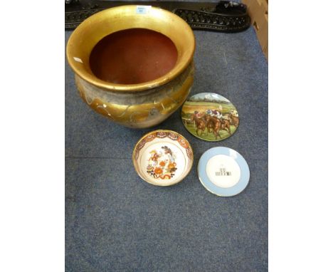 Large gold coloured planter H39cm, pedestal bowl, four Wedgwood 'Grand Tour' collector's plates and one other collector's pla