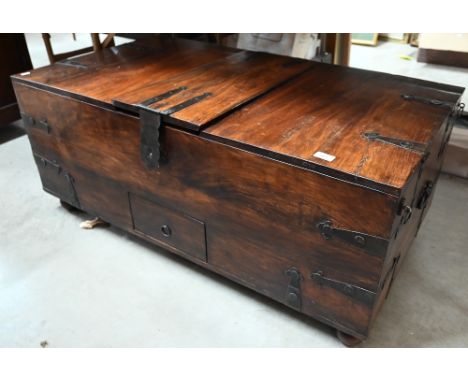 An Indian rosewood and iron bound wedding chest/coffee table with hinged tri-panelled top, 110 x 60 x 46 cm h 