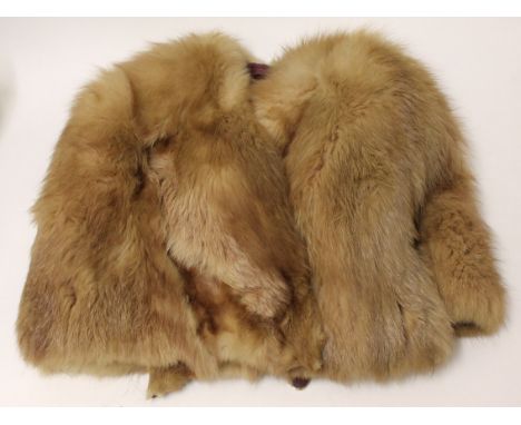 A vintage fox fur bolero shrug. Condition - very good, no unpleasant odour, no thin patches, no repairs.