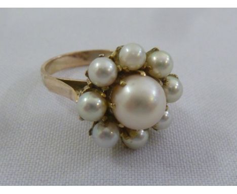 9ct yellow gold pearl ring, approx total weight 8.7g