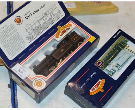 2 BOXED &amp; MINT BACHMANN LOCOMOTIVES     