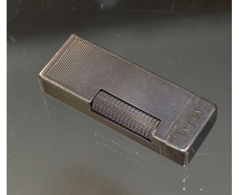 VINTAGE DUNHILL CIGARETTE LIGHTER     