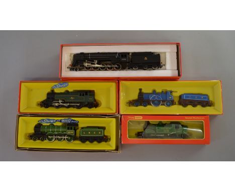 OO Gauge Hornby / Tri-ang. 5 x locomotives. R.868 Southern M7 tank, R.553 Caledonian 4-2-2 (still sealed), R.59S BR 3MT tank,