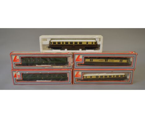 OO Gauge. Lima. 3 x GWR railcars together with BR green 2 car DMU. All G in P/F boxes.