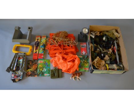 Good selection of Palitoy Action Man clothing and accessories, includes: empty box for Captain Zargon; Underwater Explorer ou
