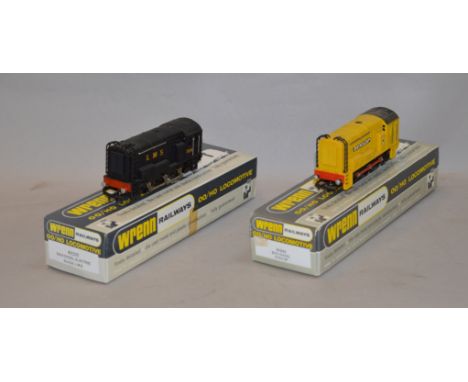 OO Gauge. Wrenn. 2 x 0-6-0 diesel shunters. W2243 Dunlop & W2233 LMS 7124. Both G slightly grubby/dusty.Boxed.
