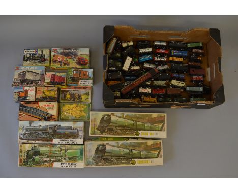 OO Gauge. 50+ unboxed rolling stock, together with 12 x unmade OO scale Airfix kits.
