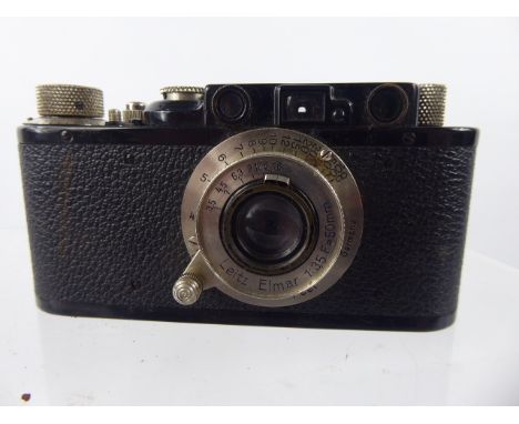 An Ernst Leitz Leica I (C) Wetzlar D.R.P Camera, nr 106917, black body with Leitz Elmar 1:35 F 50 mm lens. Provenance: Mr Bou