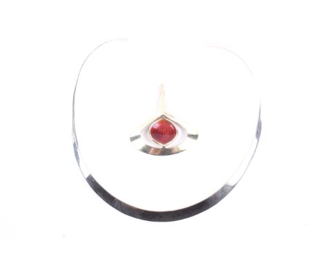 Willy Winnaess, a Norwegian silver and red enamel pendant, together with an associated torque collar. The pendant in the form