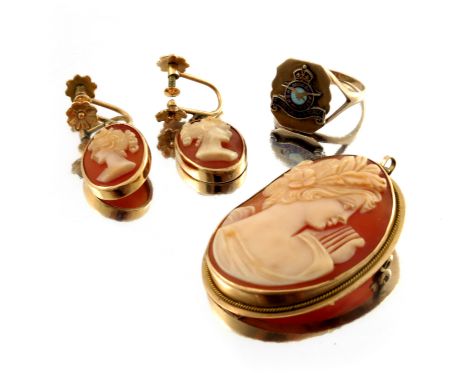 A set of gold shell cameo jewellery and a Royal Canadian Air Force ring, to include a pendant and a pair of drop earrings, br