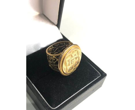 14ct gold large lattice band ring weight 6.5g 