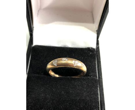 9ct gold diamond heart design band ring weight 2g 