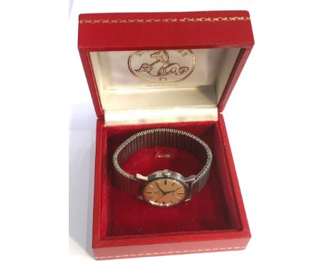 Vintage  boxed Omega seamaster cal 600 gents wristwatch hand winding non omega expanding bracelet watch is not ticking fully 