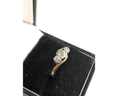 18ct gold diamond trilogy ring weight 2.5g 