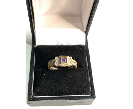 9ct gold amethyst &amp; diamond ring weight 3.3g 