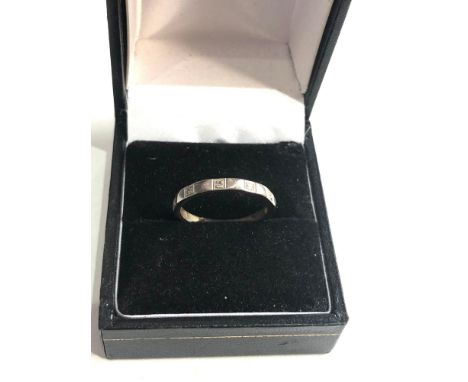 18ct white gold diamond eternity ring weight 2.6g 