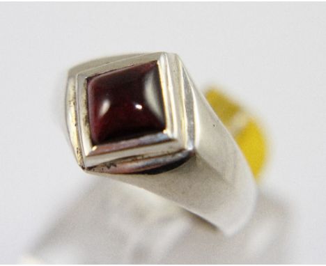 Sterling silver signet ring with red cabochon stone, size Q