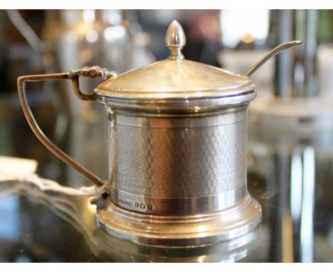 Silver mustard pot with liner and engine turned design, hallmarked Birmingham 1937