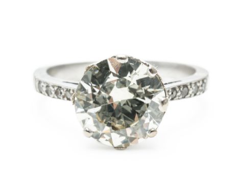 A SINGLE STONE DIAMOND RINGThe central old cut diamond weighing an estimated 2.50 carats, with an estimated clarity of VS1-VS