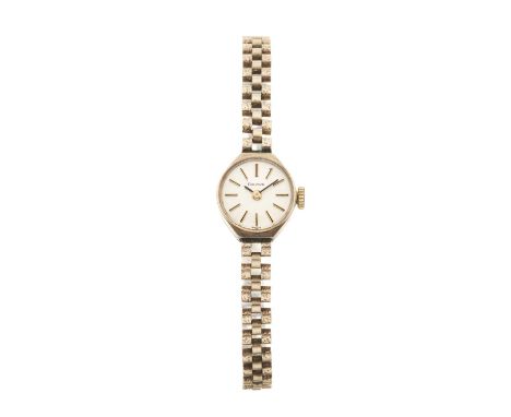 BulovaA bracelet watchCase: 9ct gold. Hallmarks for Birmingham 1982. Length (end to end of lugs): 16.5mm. Width (excluding cr