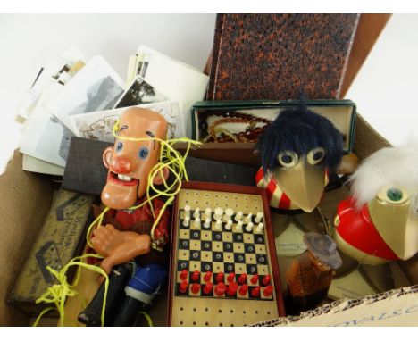 ASSORTED COLLECTABLES, GAMES &amp; RAZORS including T.S.L Pocket Chess