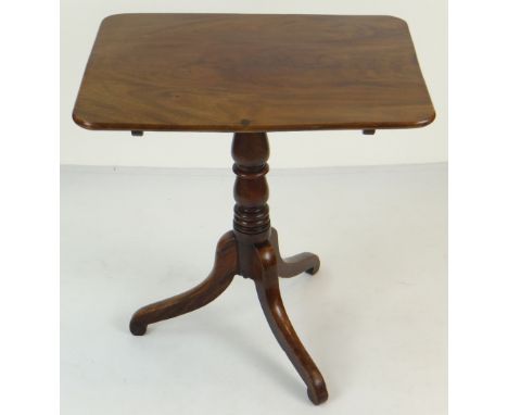 19TH CENTURY MAHOGANY TRIPOD TABLE, with tilt action top, 66cms wide