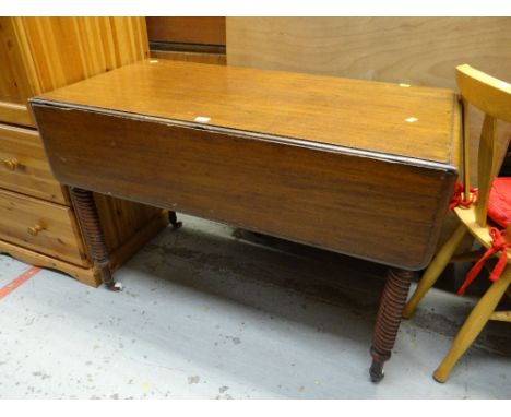 VICTORIAN MAHOGANY BARLEY-TWIST PEMBROKE TABLE on ceramic casters