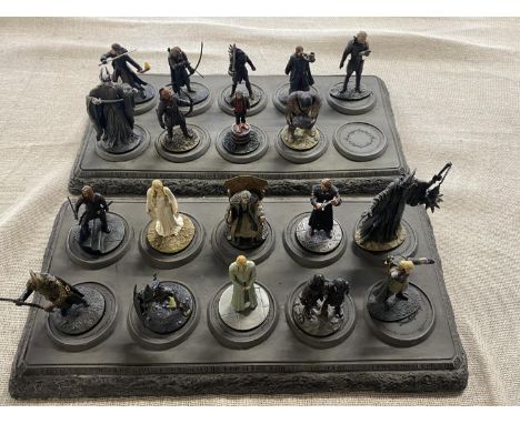 A selection of metal NLP Lord of the Rings figures on stands a/f 