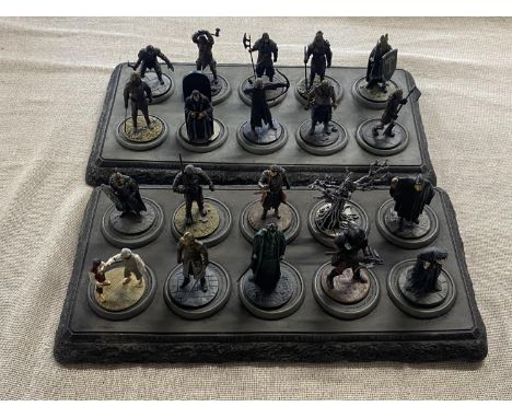 A selection of metal NLP Lord of the Rings figures on stands a/f 