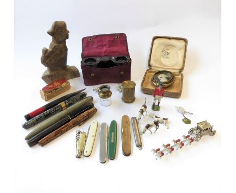 An interesting selection of collectibles to include: fountain pens; a cameo brooch for restoration;pen and fruit knives;cased