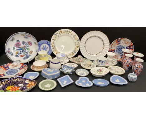 Ceramics - Wedgwood jasperware trinket trays, other Wedgwood, Spode, Chinese export Imari  ware; etc 
