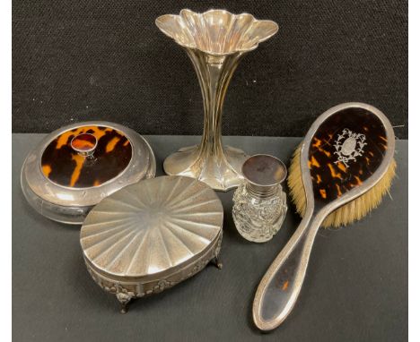 An Edwardian silver bud vase, weighted base, Chester 1909;  trinket box, John &amp; William F Deakin, Birmingham 1908;  match
