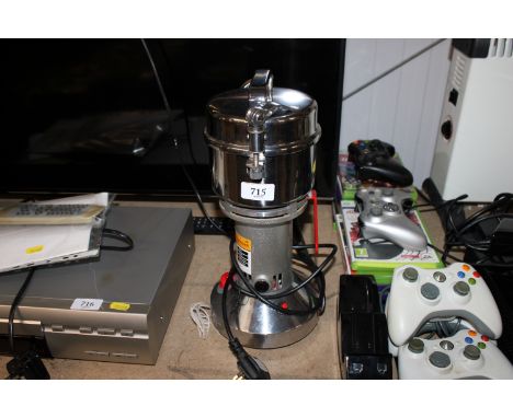 A High speed multifunction grinder