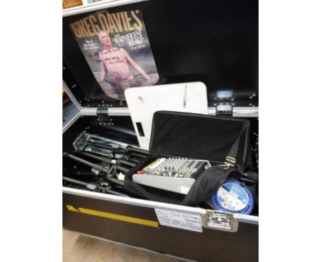 * 4 x Yamaha DBR 10 Speaker Floor or Pole standing complete with Flight Case, also includes a large aluminium based Storage T