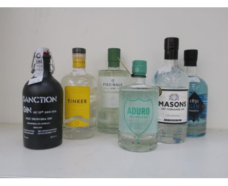 * Six bottles of Gin: a 70cl bottle of Tinker Premium Gin 40% vol, a 75cl bottle of Piùcinque Gin 47% vol, a 50cl bottle of S