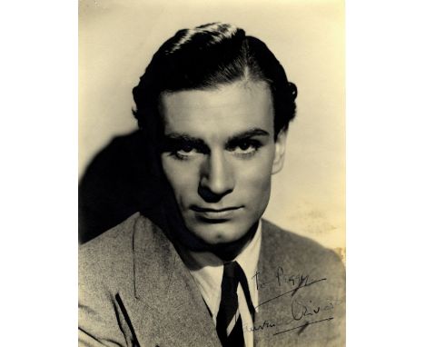 OLIVIER LAURENCE: (1907-1989) English Actor, Academy Award winner. Vintage signed and inscribed 7.5 x 10 photograph of Olivie
