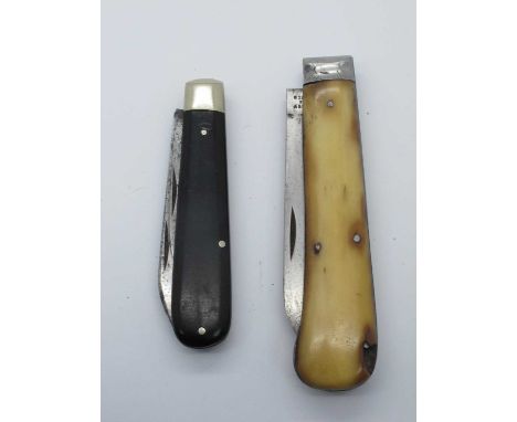 J. Copley and Sons Sheffield Bone Scales, pistol grip 11.5cm, 1XL George Wostenholm, two blades, n/s bolster 9cm (2).