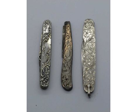 Silver ladies pocket knife, two blades, button hook, nail file, stamped silver scales (no name) 7cm - IXL George Wostenholm, 