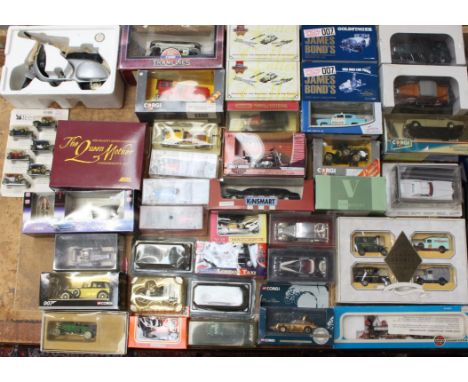 Diecast: A collection of assorted boxed diecast vehicles to include: Corgi, Matchbox, Lledo, and more. General condition of c