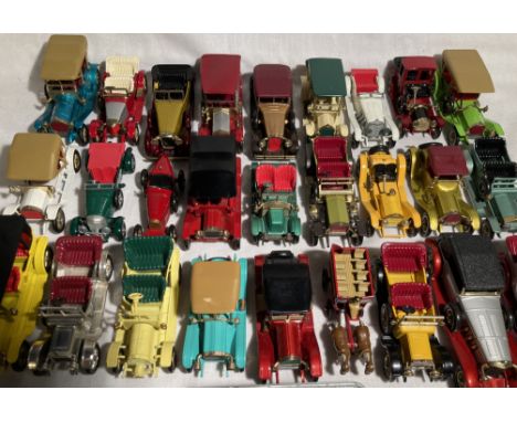 Diecast: A collection of Corgi and Matchbox vehicles to include: Matchbox Yesteryear Y-12 Horse Drawn Bus; Bentley; Bugatti; 