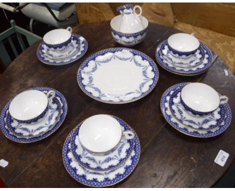 ROYAL WORCESTER: AN EARLY 20TH CENTURY BLUE AND WHITE TEASET