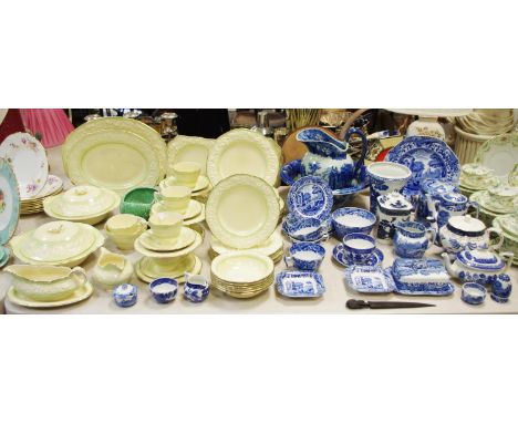 Ceramics - Copeland Spode; Italian tea ware; Sylvac sugar basin; Florentine tea and dinner ware (qty)