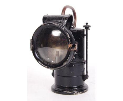 A vintage 20th century LNWR London &amp; North Western Railway Lucas " King of the Road " carbide lamp - No.635157-8. Glass l