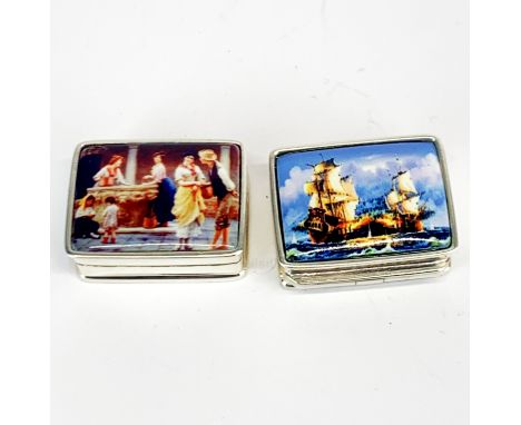 Two small 925 silver and enamel pill boxes, 3 x 2.5 x 1.2cm.