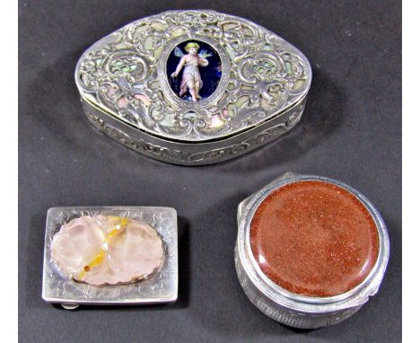 A French silver pill box with a goldstone top and base (af), a Chinese silver metal case with a broken jade top and a silver 
