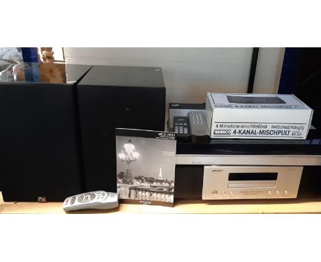 A pair of high power linear bi-polar amplifiers, ADM9.1, an advanced acoustic audiophile tubes CD player, together with a Ban