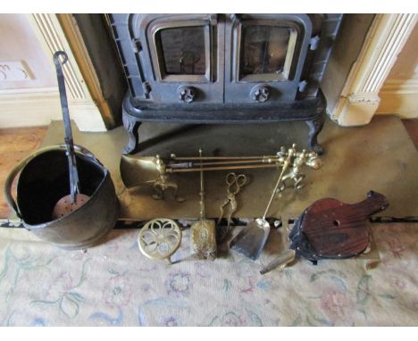 Collection of fireside effects including fire irons, trivet, bellows, coal scuttle, etc (tools only) (Warehouse 2) 