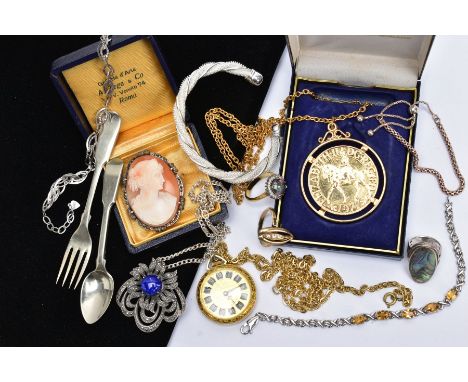 A SELECTION OF JEWELLERY AND ITEMS, to include a white metal line bracelet set with five oval cut citrine stones fitted with 