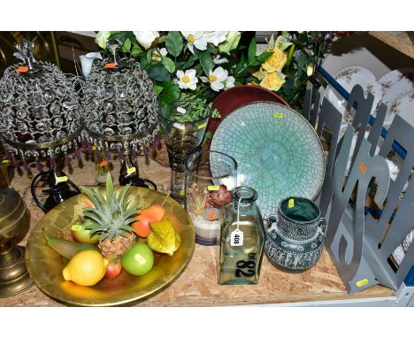 A QUANTITY OF MODERN DECORATIVE ITEMS, ARTIFICIAL FLOWERS, etc, including ceramic artificial fruit, a 'NEWS' paper rack, a pa