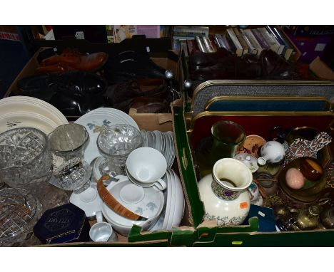 SUNDRY ITEMS ETC, to include Noritake 'Maplewood' part dinner set, teapot, cups and saucers, plates, Stuart Crystal boxed ros